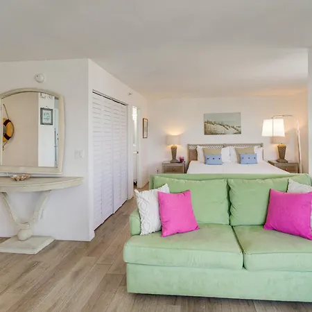 Fort Myers Beach Studio - Sunset And Ocean Views! Exterior photo