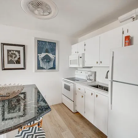 Fort Myers Beach Studio - Sunset And Ocean Views! Exterior photo