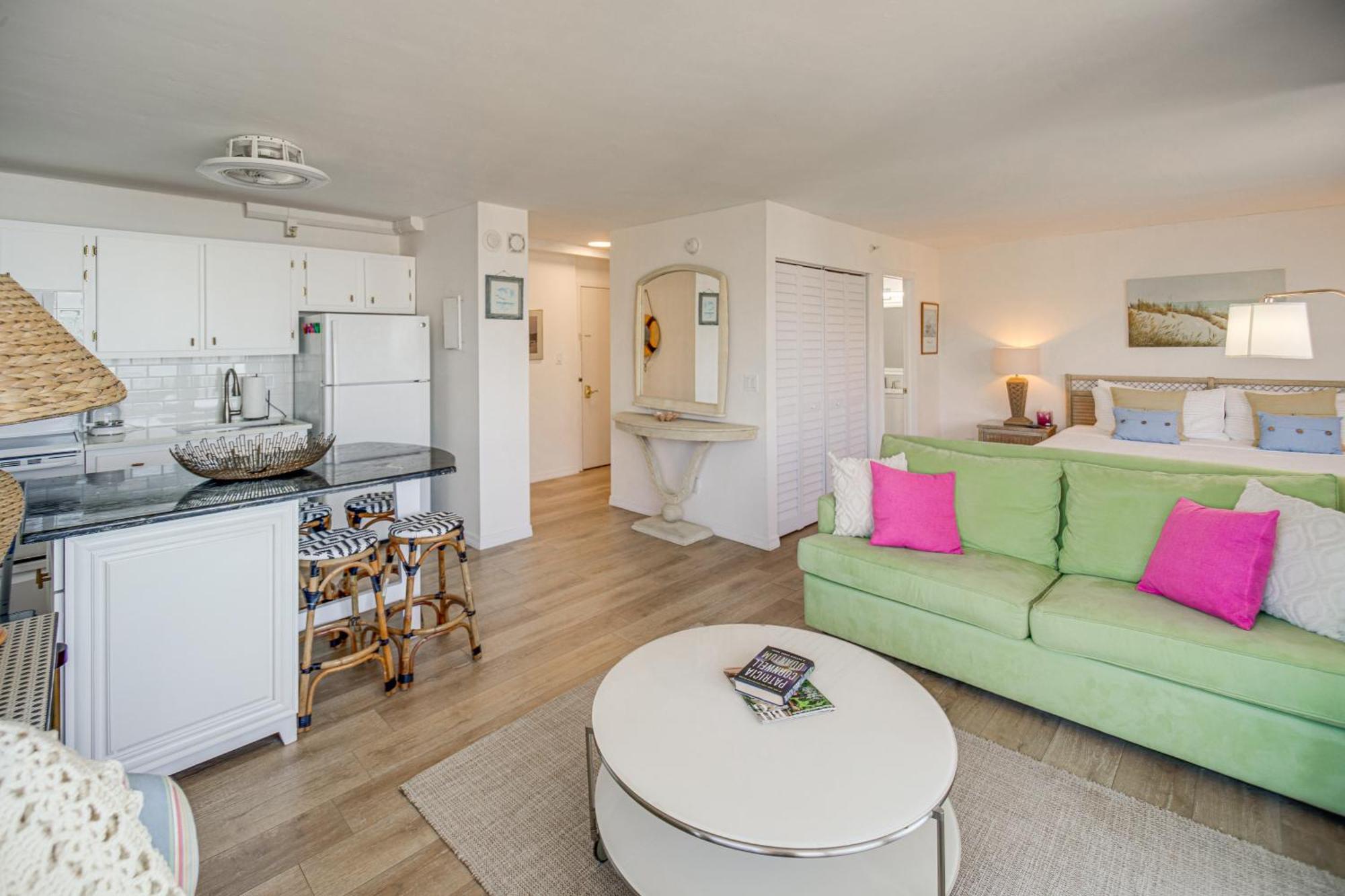 Apartment Myers - Sunset And Ocean Views!